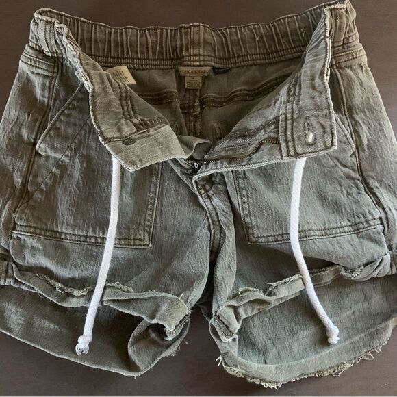AMERICAN EAGLE‎ Women’s Tomgirl Olive Green Drawstring Cuffed Shorts Size 0 - Picture 9 of 14